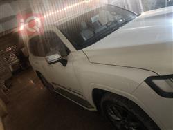 تۆیۆتا لاند کروزەر